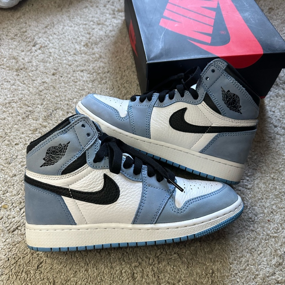 Jordan 1 high university blue Size